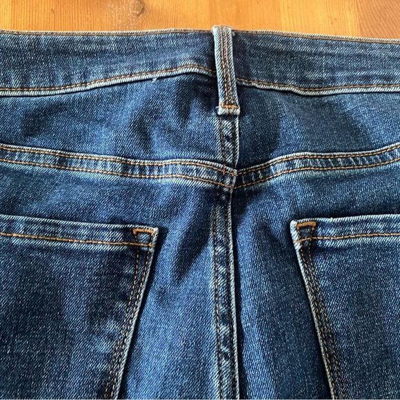 OLD NAVY Size 10 Blue High Rise Bermuda Denim Jean 7” Shorts - Picture 11 of 16